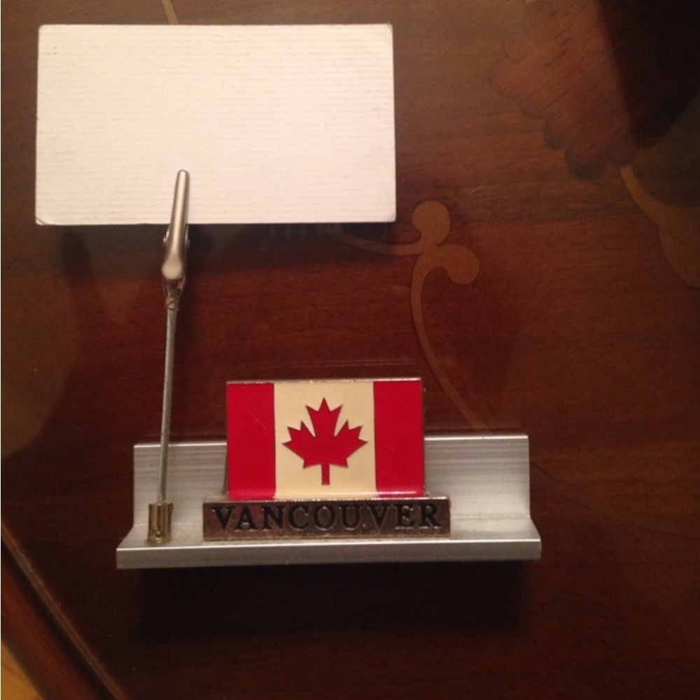 New business card and memo holder